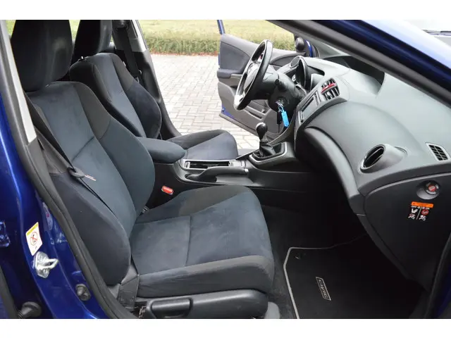 Honda Civic 1.8 Sport 2015 Benzine 20