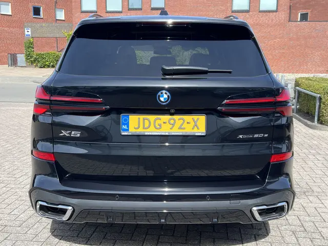 BMW X5 xDrive50e M-Sport 2025 Hybride Benzine 4