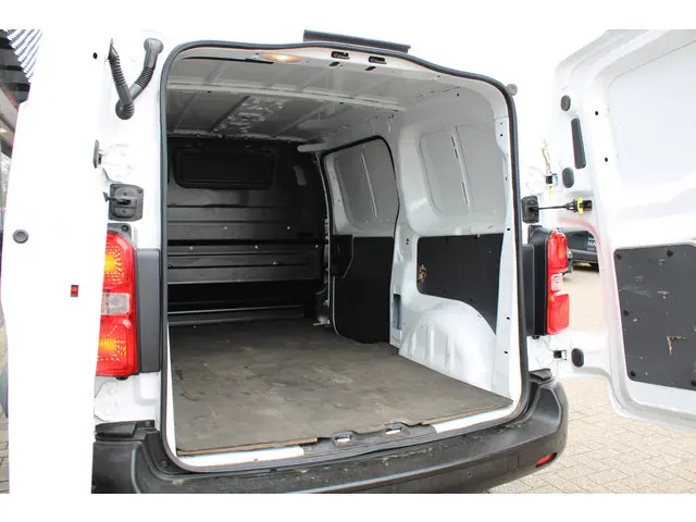 Citroën Jumpy 2.0 BlueHDI 120 M Club 2020 Diesel 29