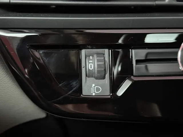 Citroën C4 Picasso 1.6 THP Shine 2017 Benzine 31