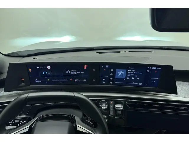 Peugeot 3008 1.2 Hybrid 145 Allure 2025 Hybride Benzine 19