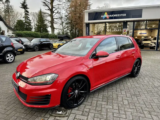 Volkswagen Golf 2