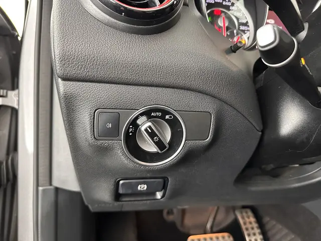 Mercedes-Benz GLA AMG 45 4MATIC 2015 Benzine 21
