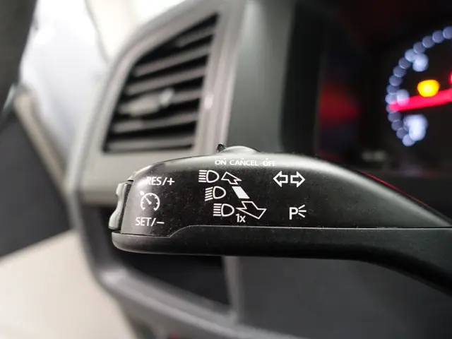 Volkswagen Transporter 2.0 TDI Euro 6 R-Line+ 2019 Diesel 11