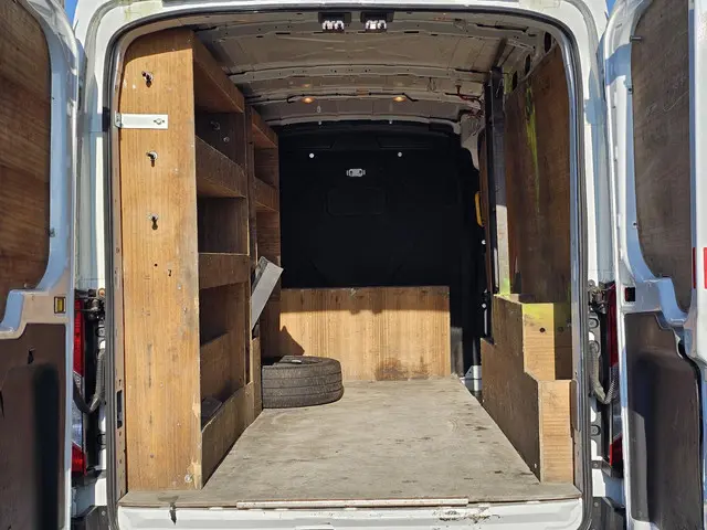 Ford Transit 350 2.0 TDCI L3H2 Trend 130pk 2020 Diesel 10