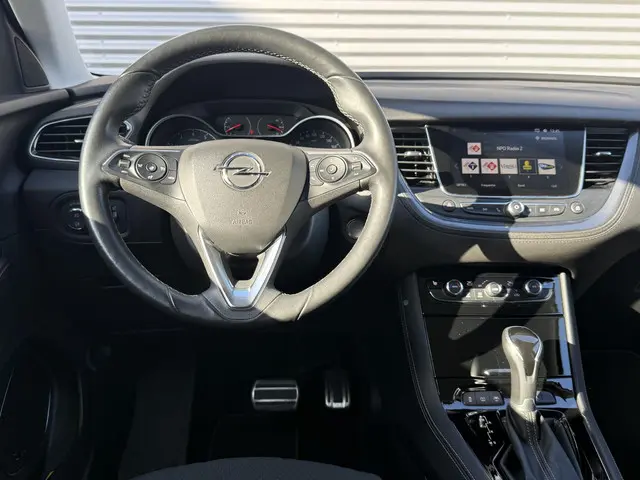 Opel Grandland X 2