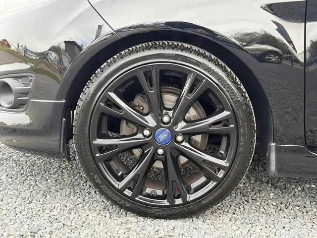 Ford Fiesta 1.0 EcoBoost Black Edition 2016 Benzine 32