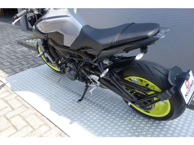 Yamaha MT 09 ABS 2017 Benzine 16