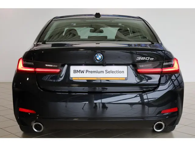 BMW 3 Serie Sedan 320e 2023 Hybride Benzine 5