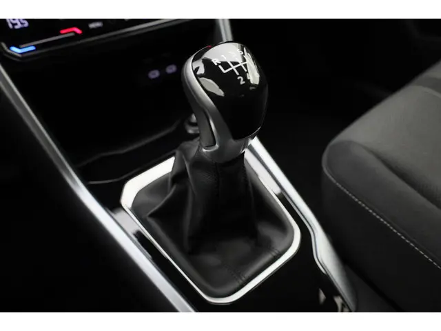 Volkswagen T-Roc 1.0TSI/116PK Life 2025 Benzine 14