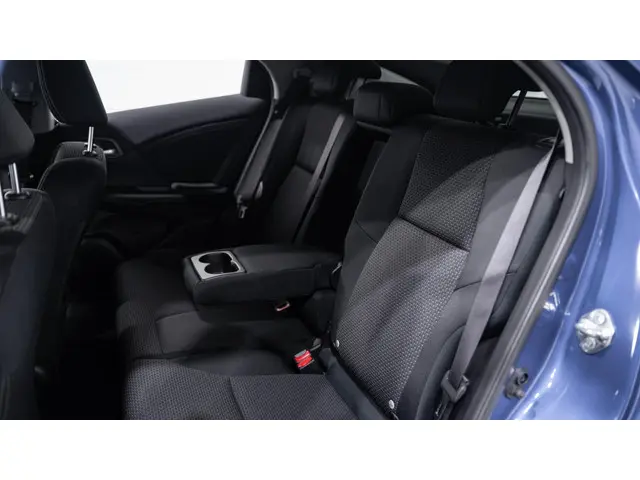 Honda Civic 1.4 Elegance Business Edition 2016 Benzine 37