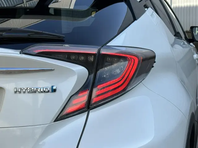 Toyota C-HR 1.8 Hybrid Style 2018 Hybride Benzine 40