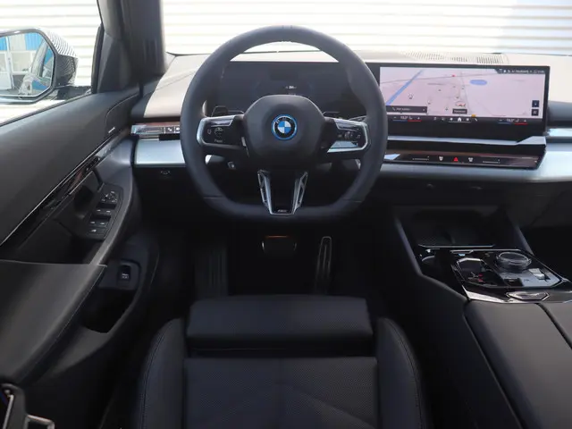 BMW i5 Touring eDrive40 2025 Elektrisch 9