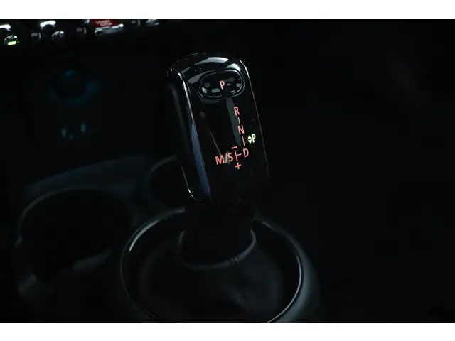 MINI Cooper Mini 1.5 60 Years Edition 2020 Benzine 20