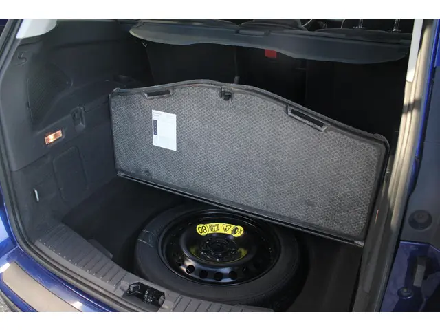 Ford Grand C-Max 1.0 Titanium 2018 Benzine 12