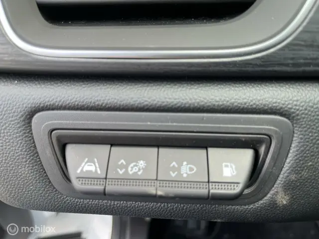 Mitsubishi ASX 1.6 PHEV AT Instyle 2023 Hybride Benzine 22