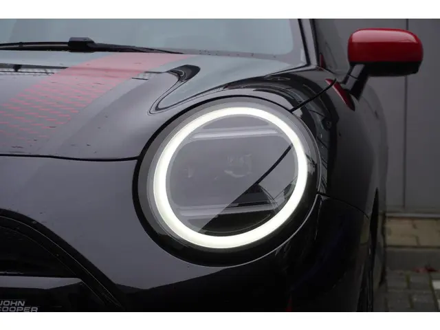 MINI 3-Deurs Cooper E 2024 Elektrisch 22