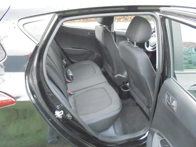 Hyundai i10 1.0i Comfort 5drs, Airco, NL-Auto. 2018 Benzine 14