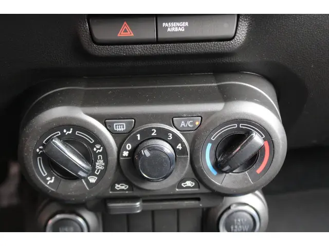 Suzuki Ignis 1.2 Smart Hybrid Comfort 2021 Benzine 24