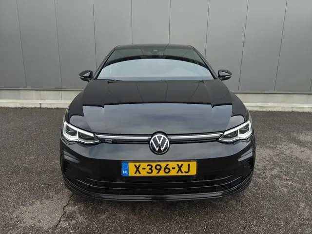 Volkswagen Golf 1.5 eTSI R-Line 2022 Benzine 3