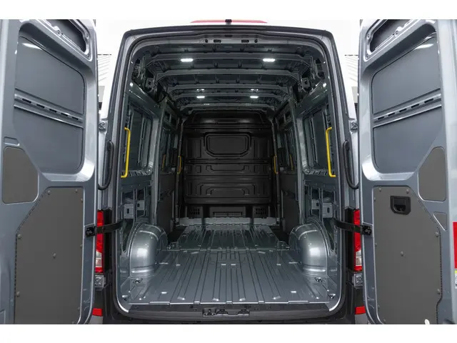 MAN TGE 35 | 140Pk Aut. | 3.140 | L3H3 | 12,9'' Display | 2024 Diesel 52