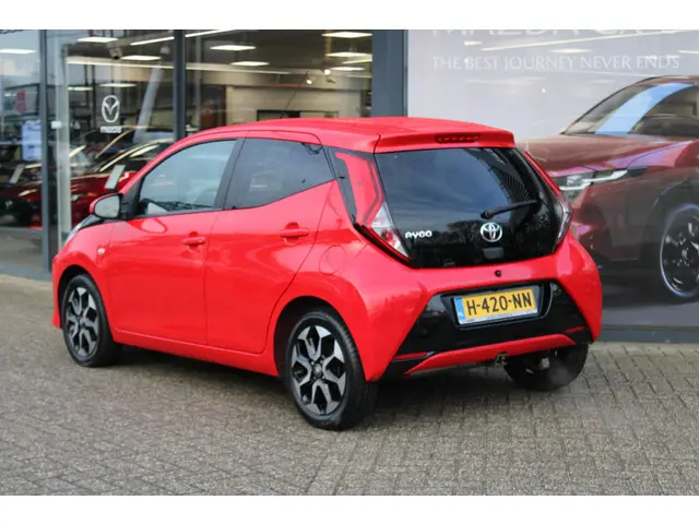 Toyota Aygo 1.0 VVT-i x-joy 2020 Benzine 8