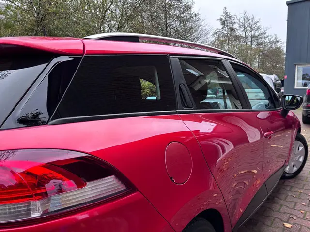 Renault Clio Estate 0.9 TCe Expression 2014 Benzine 9