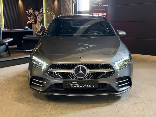 Mercedes-Benz A-Klasse 180 AMG Line 2020 Benzine 4