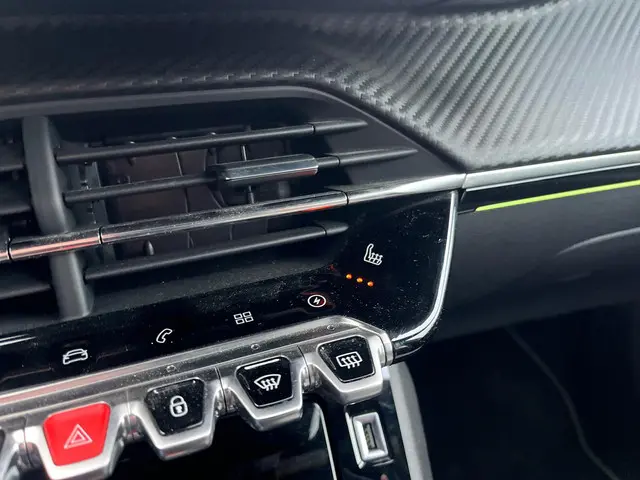 Peugeot e-2008 EV GT 50 kWh 2020 Elektrisch 20