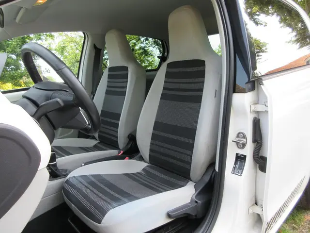 SEAT Mii 1.0 Style 5-drs*Navi*Airco* 2014 Benzine 2