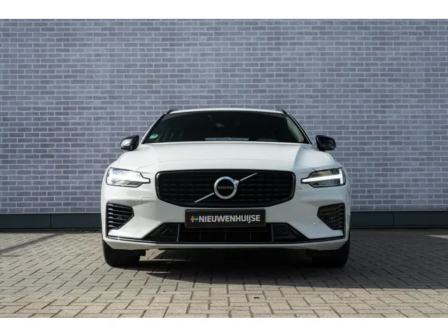 Volvo V60 T6 Recharge AWD R-Design 2020 Hybride Benzine 13