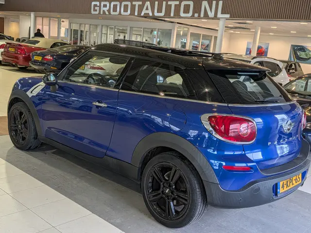 MINI Paceman 3