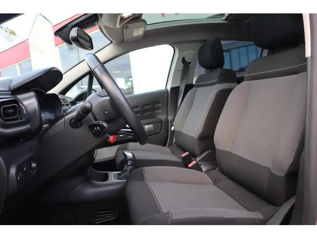 Citroën C3 1.2 PURETECH S&S SHINE VTR SPORT 2019 Benzine 8