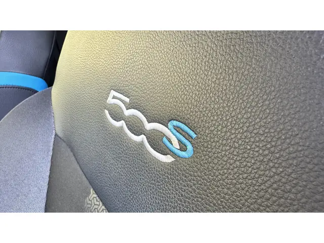 Fiat 500 Cabrio 0.9 TwinAir Turbo 2014 Benzine 11