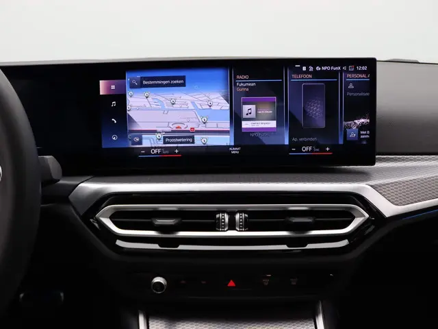 BMW 3 Serie Sedan 320e 2024 Hybride Benzine 14