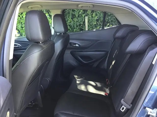 Opel Mokka X 1.6 Selection (ex-BTW € 8180,--) 2016 Benzine 8