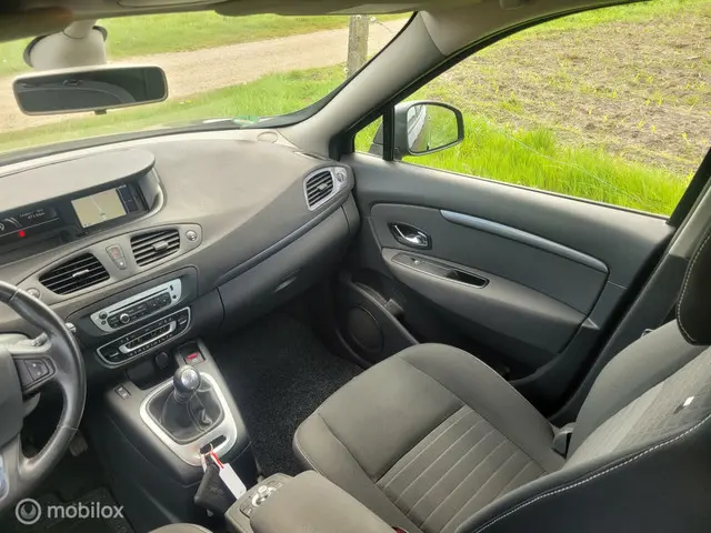 Renault Scénic 1.2 TCe | APK | CLIMA | TREKH. | CRUISE | 2015 Benzine 26