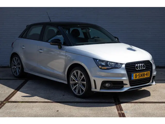 Audi A1 Sportback 1.2 TFSI Admired 2013 Benzine 17
