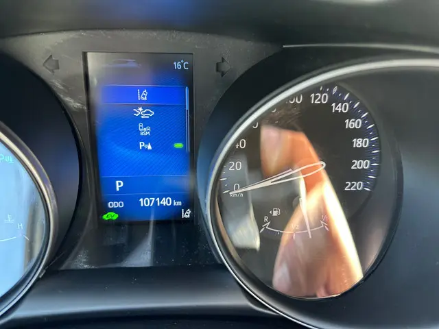 Toyota C-HR 1.8 Hybrid Active 2018 Hybride Benzine 15