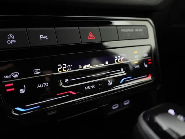 Volkswagen T-Cross 1.5TSI/150PK R-Line DSG 2025 Benzine 25