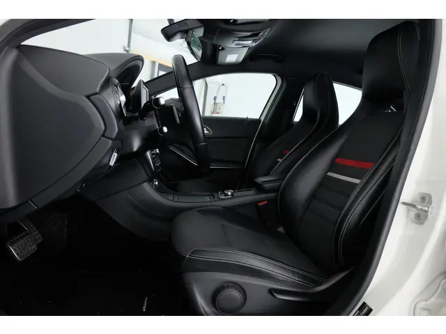 Mercedes-Benz A-Klasse 180 Ambition 2013 Benzine 18