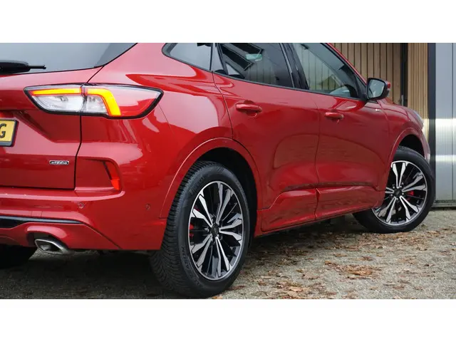 Ford Kuga 2.5 225pk PHEV ST-Line X 2021 Hybride Benzine 75