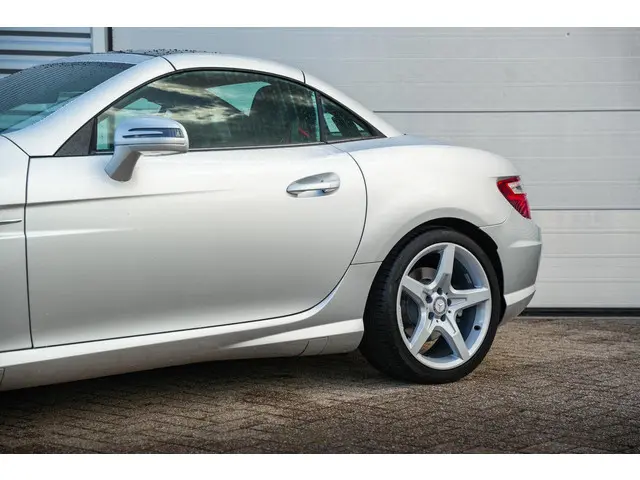 Mercedes-Benz SLK 200 2014 Benzine 25
