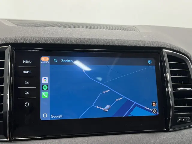 Škoda Karoq 1.5 TSI ACT Style Business 2018 Benzine 35