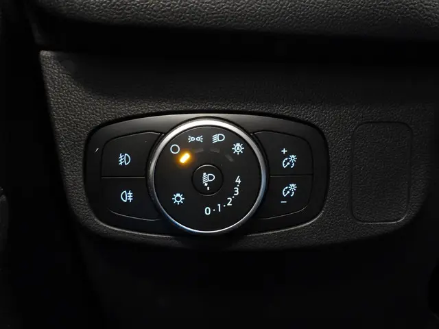 Ford Focus 1.0 EcoBoost Hybrid Titanium X 2021 Benzine 15