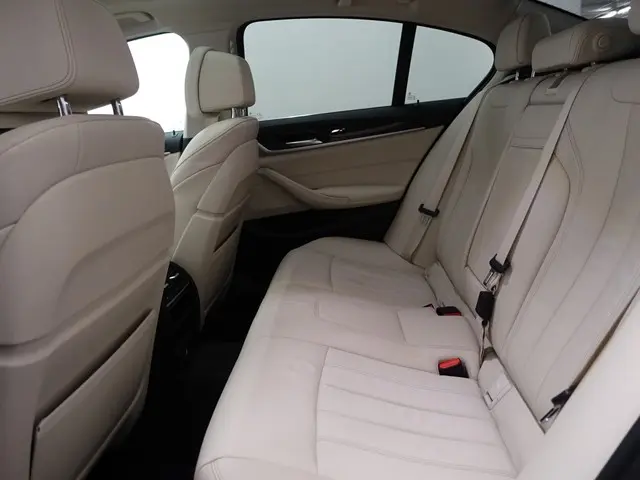 BMW 5 Serie 520i M-Sport Individual Aut- 2019 Benzine 38