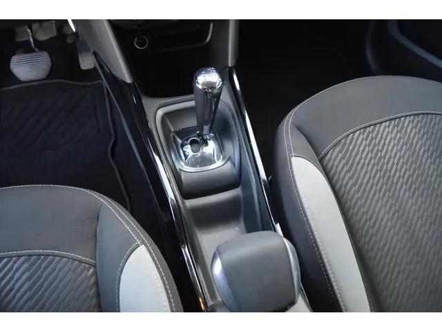 Peugeot 2008 1.2 VTi Access automaat 2014 Benzine 12