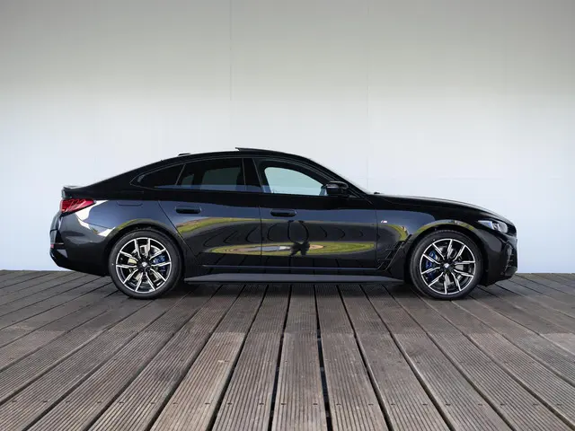 BMW i4 eDrive35 2025 Elektrisch 4
