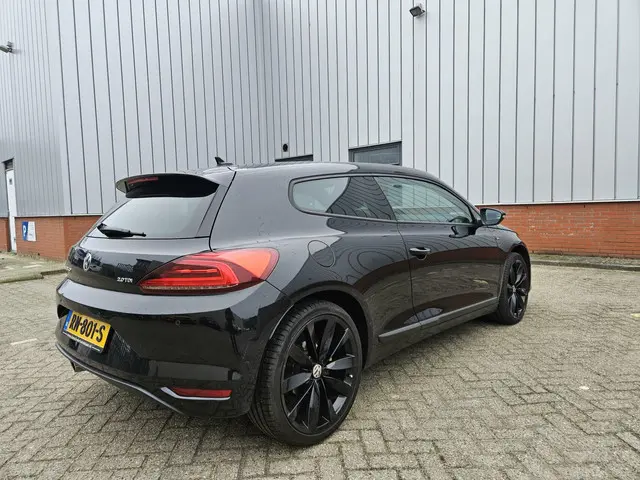 Volkswagen Scirocco 2.0 TDI Aut/Kantldak/Xenon 2016 Diesel 38