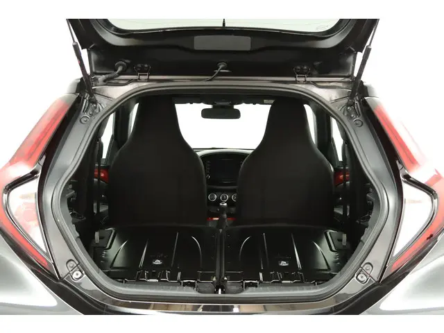 Toyota Aygo X 1.0 VVT-i MT Pulse 2024 Benzine 25